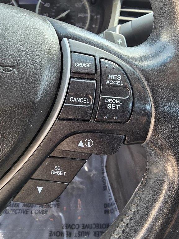 Acura ILX 5-Spd AT w/ Premium Package 2013