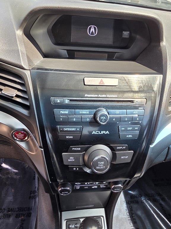 Acura ILX 5-Spd AT w/ Premium Package 2013