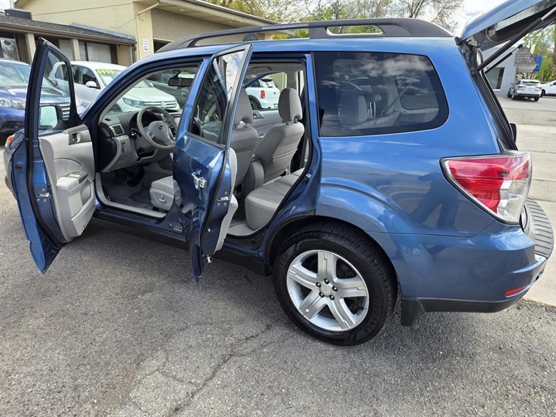 Subaru Forester 2.5X Premium 2010