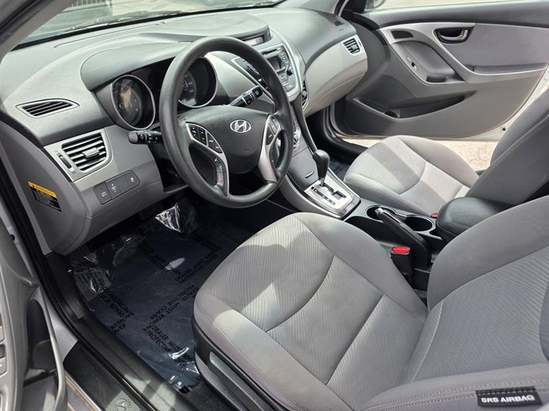 Hyundai Elantra GLS M/T 2013