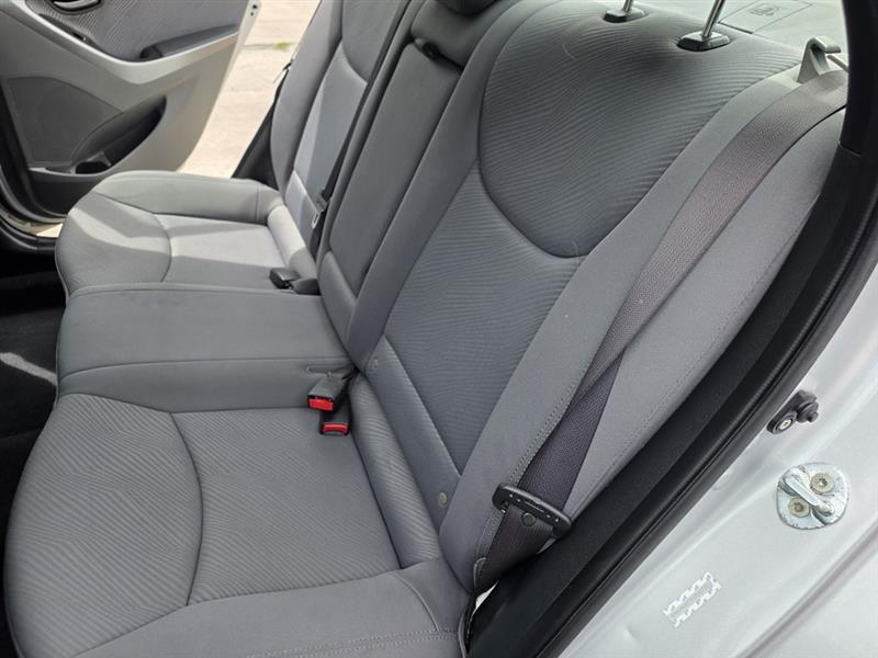 Hyundai Elantra GLS M/T 2013