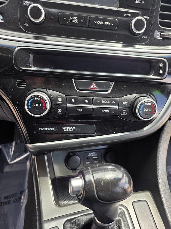 Kia Optima Hybrid LX 2016