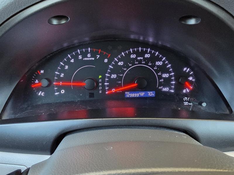 Toyota Camry SE 6-Spd MT 2010