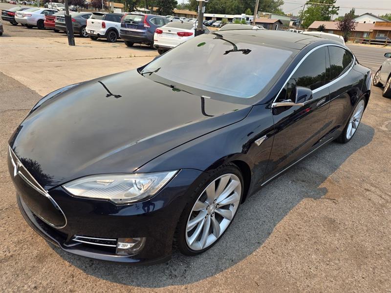 Tesla Model S Base 2014