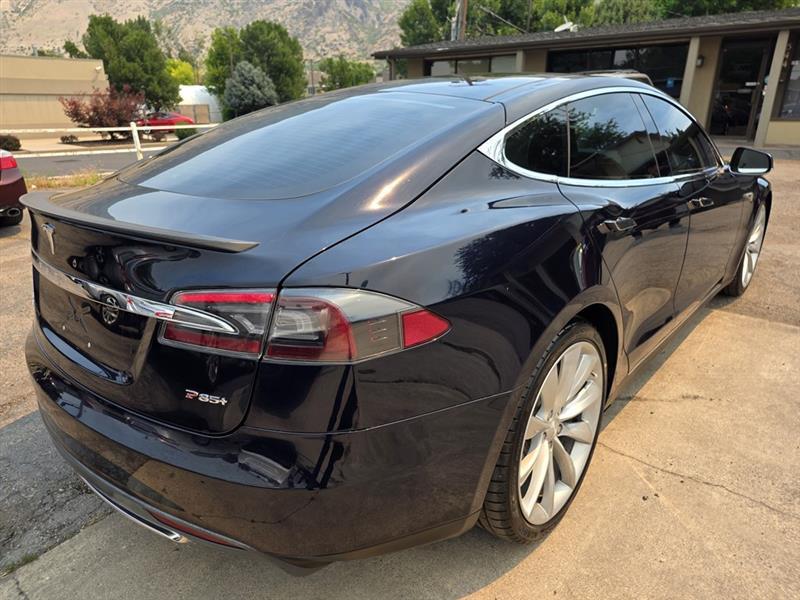 Tesla Model S Base 2014