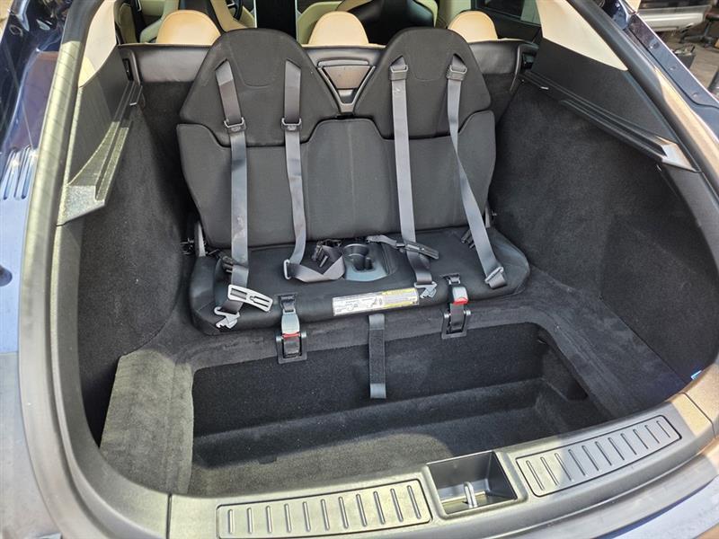 Tesla Model S Base 2014