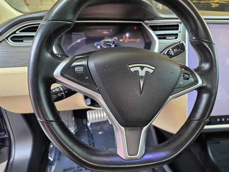 Tesla Model S Base 2014