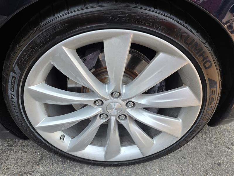 Tesla Model S Base 2014