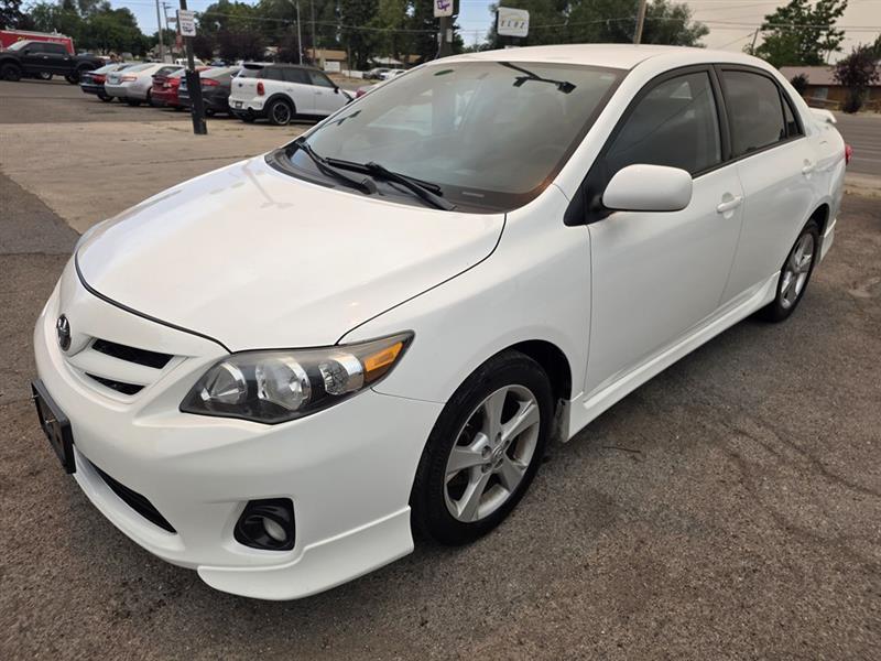 Toyota Corolla  2012