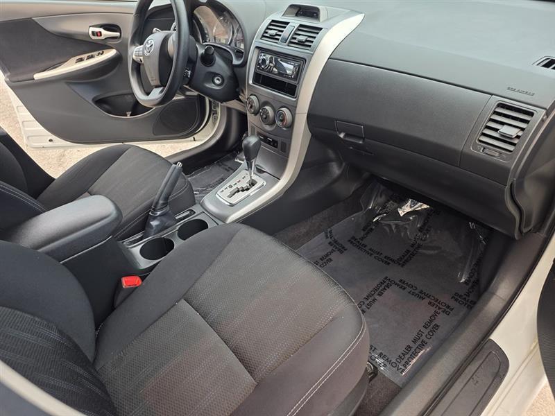 Toyota Corolla  2012