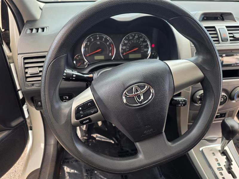 Toyota Corolla  2012
