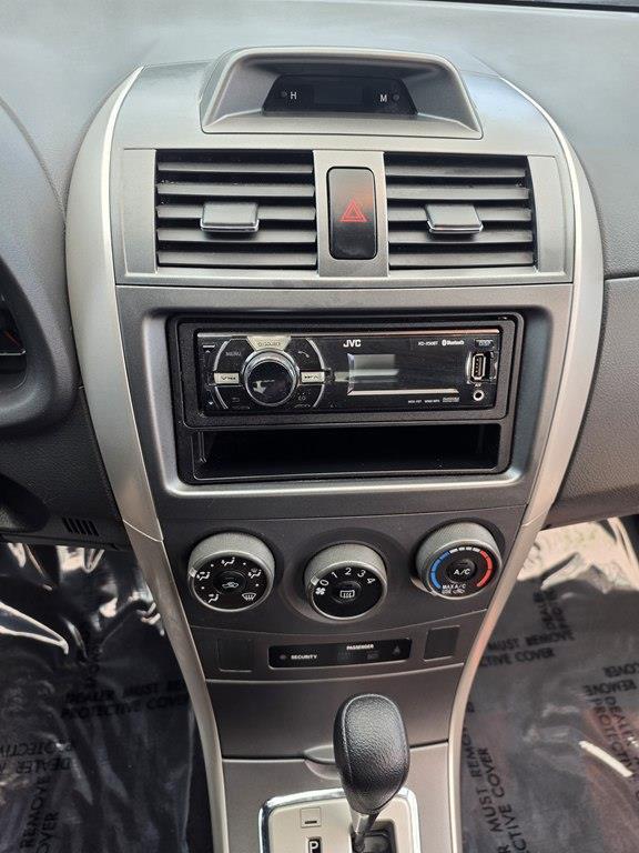 Toyota Corolla  2012