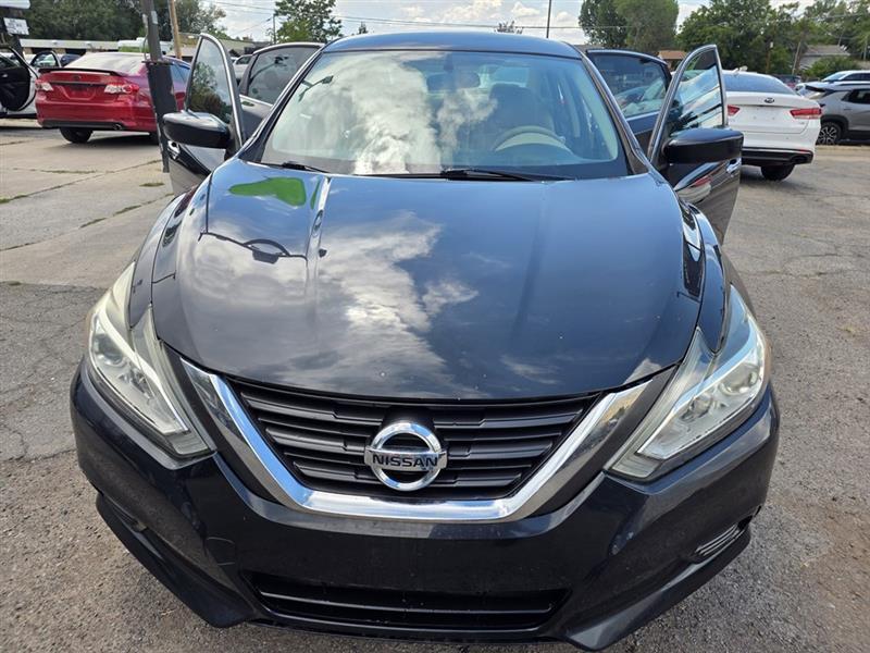 Nissan Altima  2016