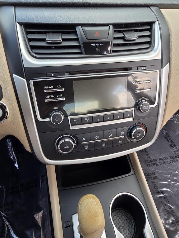 Nissan Altima  2016