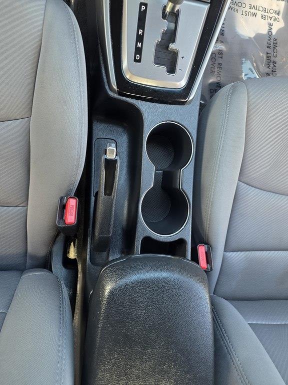 Hyundai Elantra  2013