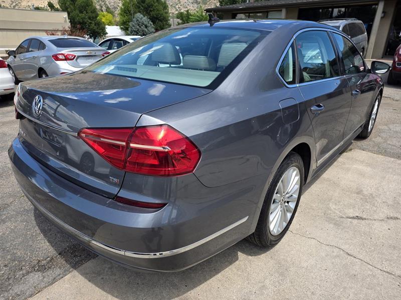Volkswagen Passat  2016