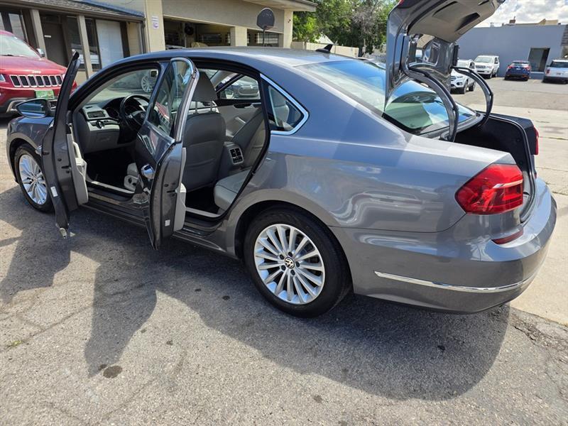 Volkswagen Passat  2016