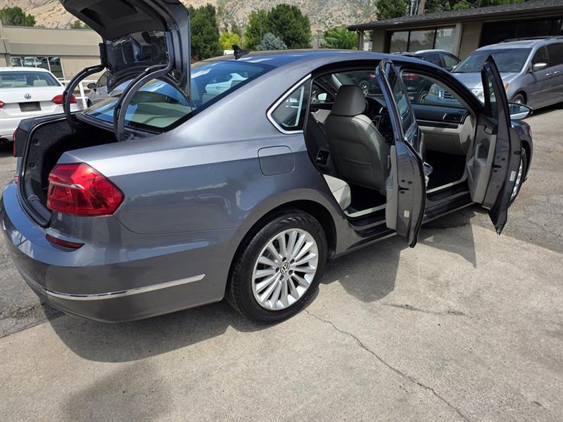 Volkswagen Passat  2016
