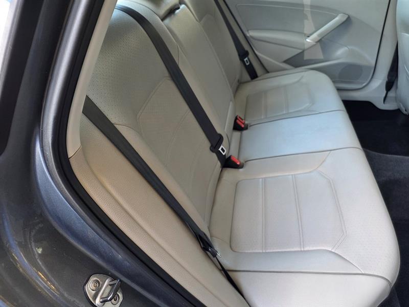 Volkswagen Passat  2016