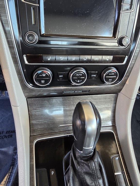 Volkswagen Passat  2016