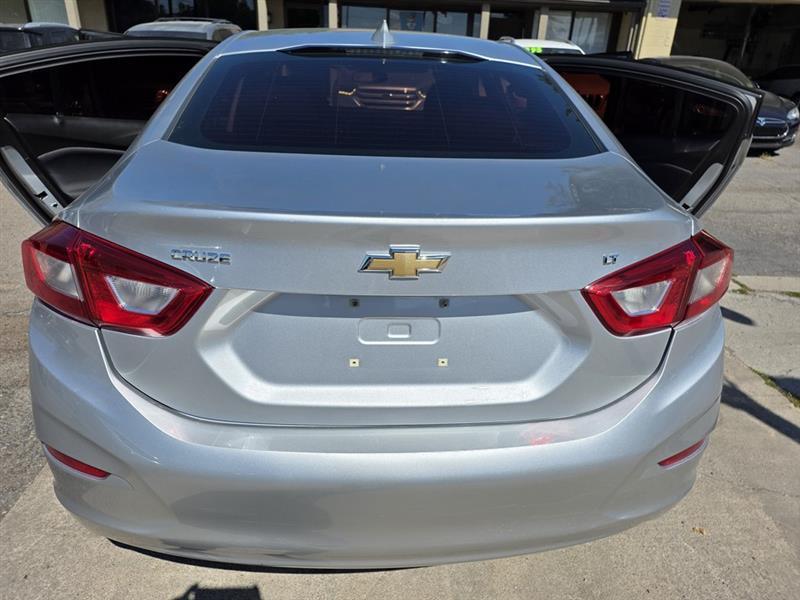 Chevrolet Cruze  2018