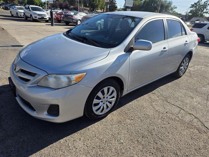 Toyota Corolla  2012