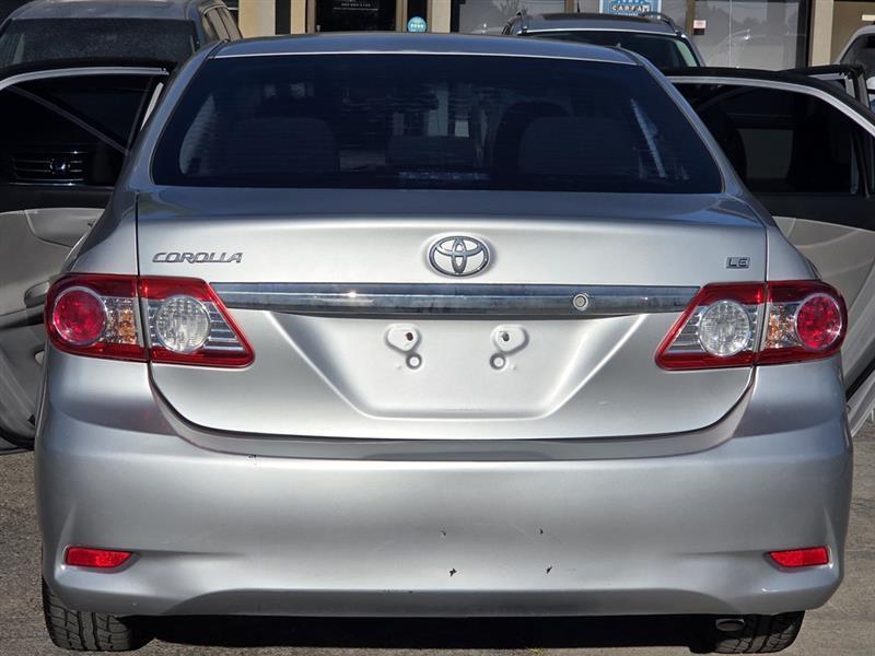 Toyota Corolla  2012