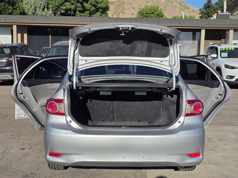 Toyota Corolla  2012