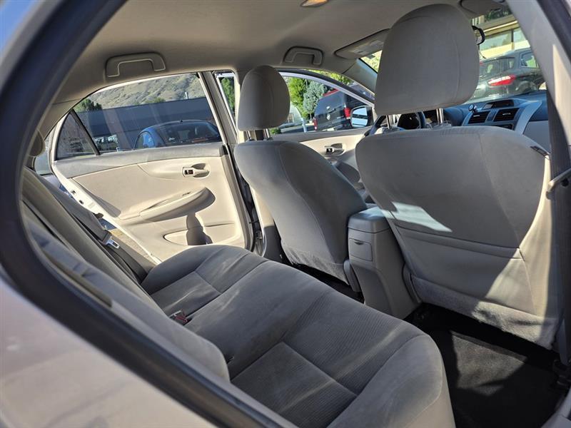 Toyota Corolla  2012