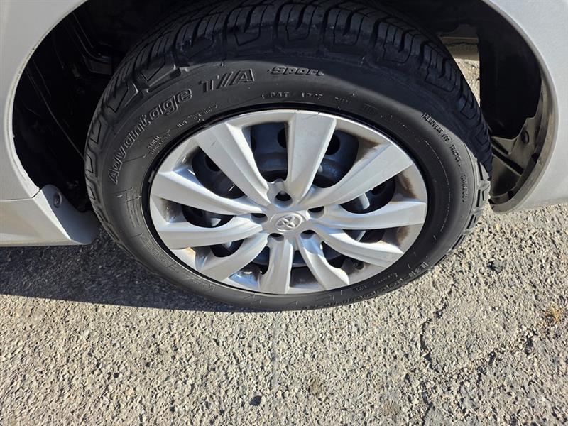 Toyota Corolla  2012