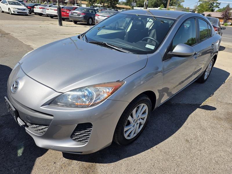 Mazda MAZDA3  2012