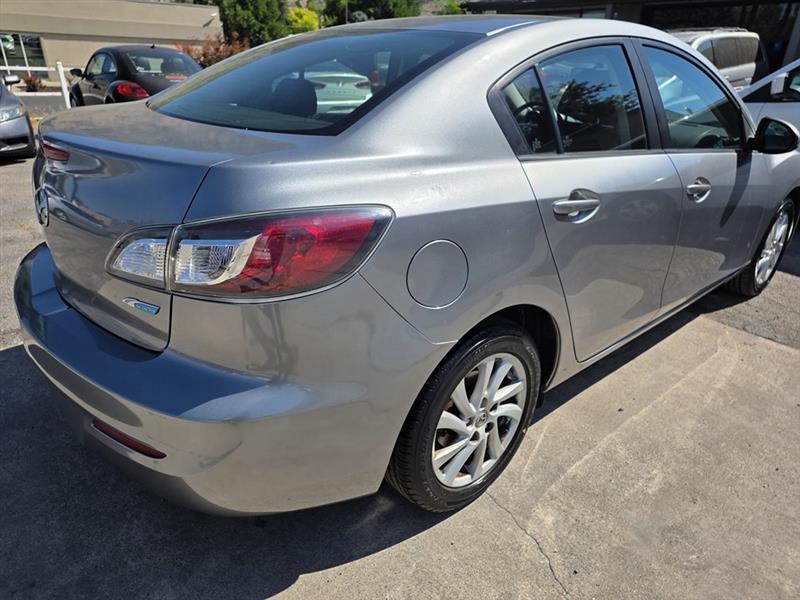 Mazda MAZDA3  2012