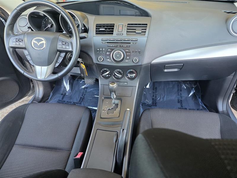 Mazda MAZDA3  2012