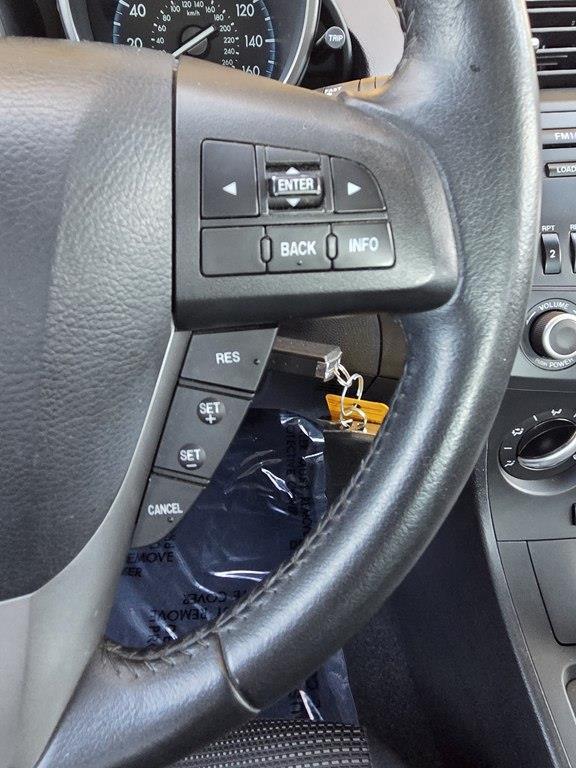 Mazda MAZDA3  2012