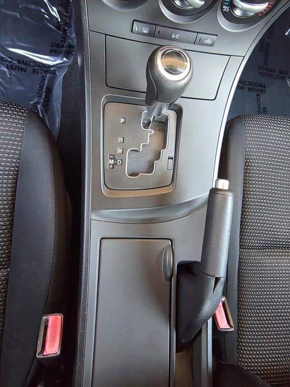 Mazda MAZDA3  2012