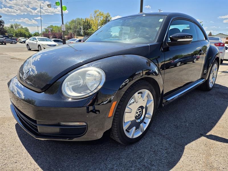 Volkswagen Beetle  2012