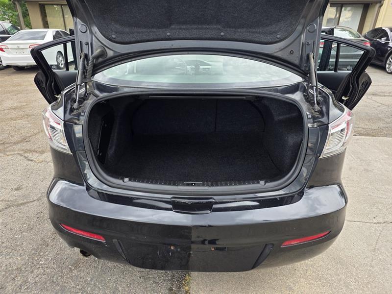 Mazda MAZDA3  2013