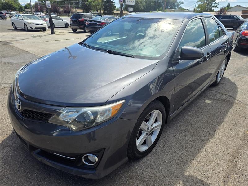 Toyota Camry  2012