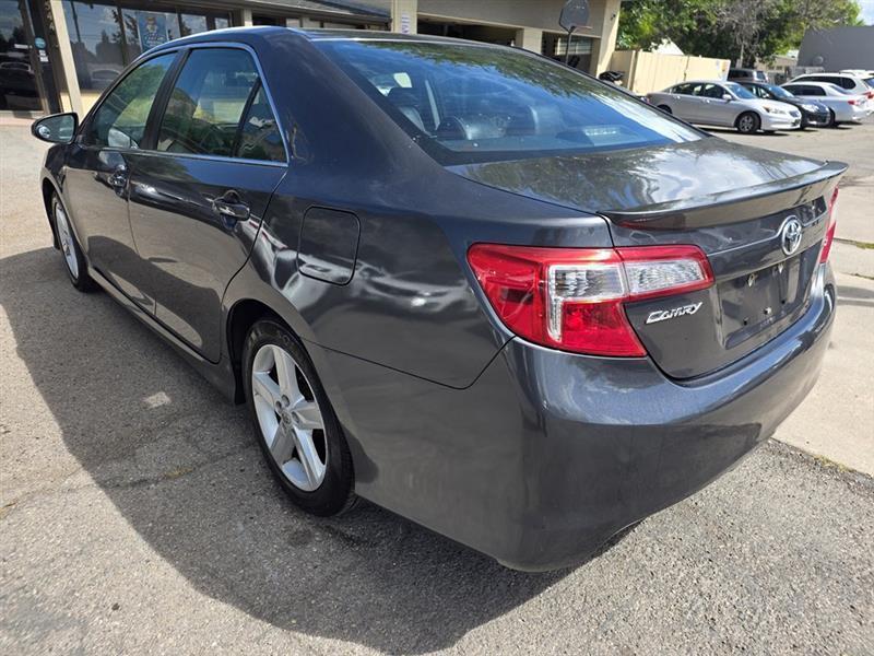 Toyota Camry  2012