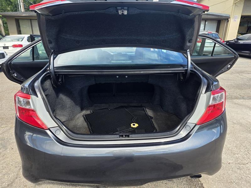 Toyota Camry  2012