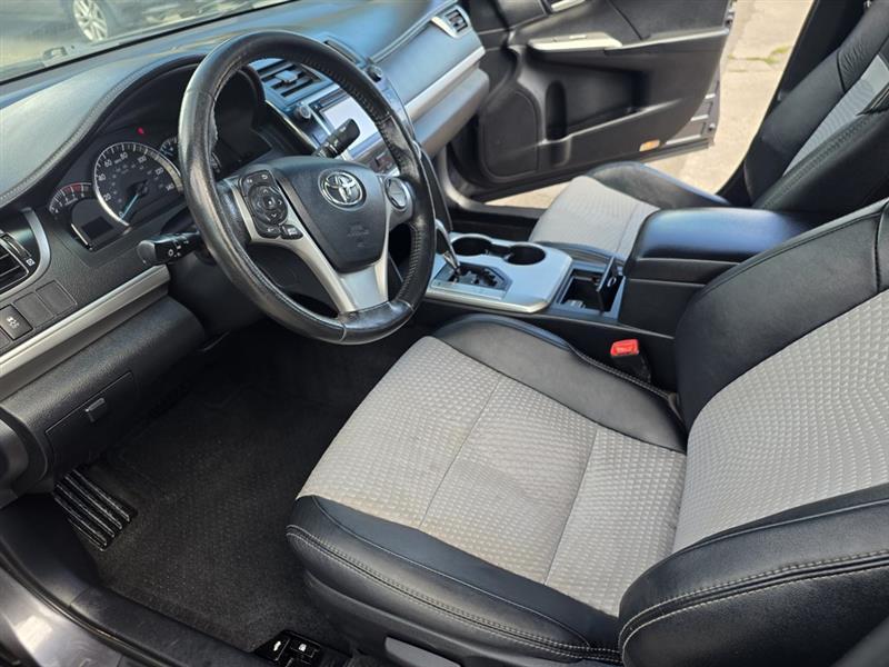 Toyota Camry  2012