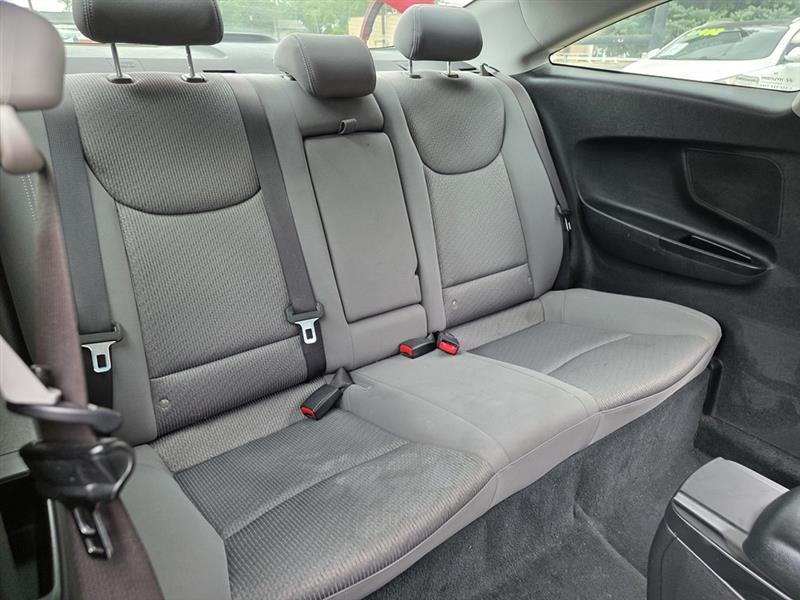 Hyundai Elantra  2013