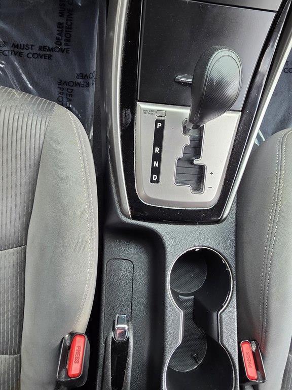 Hyundai Elantra  2013