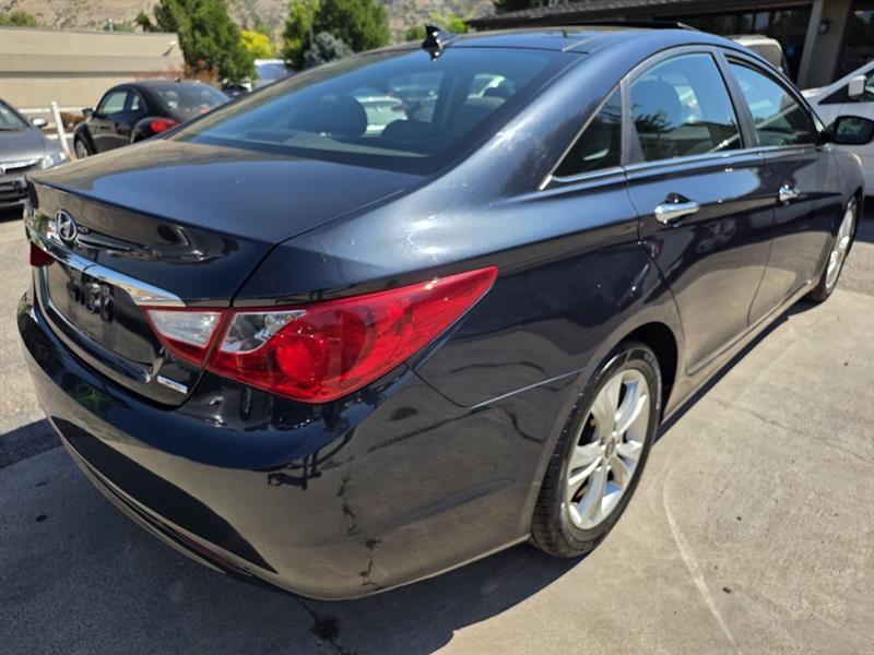 Hyundai Sonata  2012