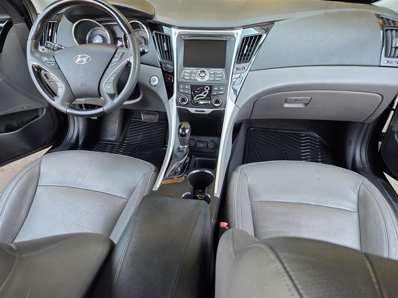 Hyundai Sonata  2012