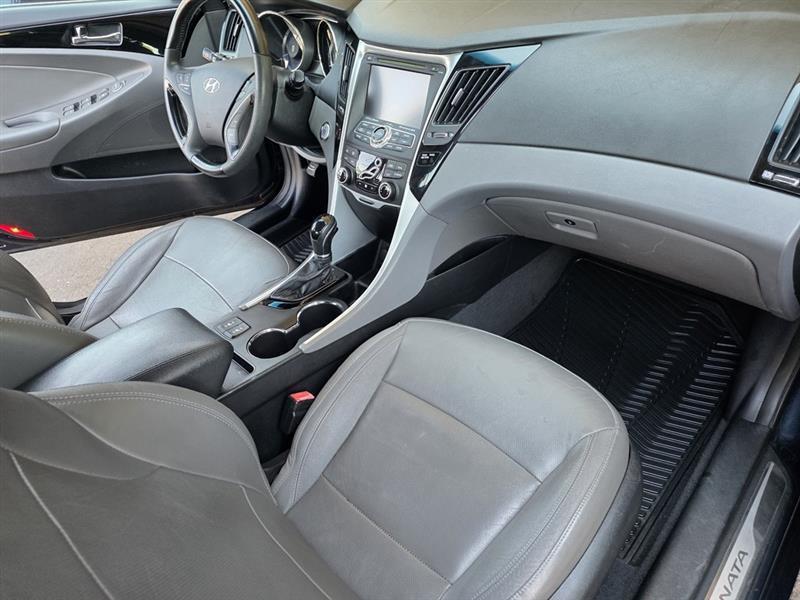 Hyundai Sonata  2012