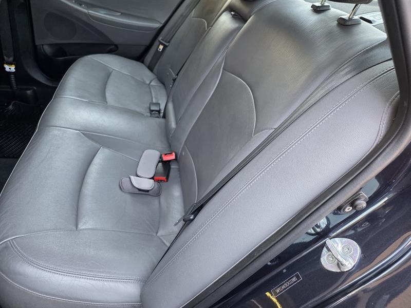 Hyundai Sonata  2012