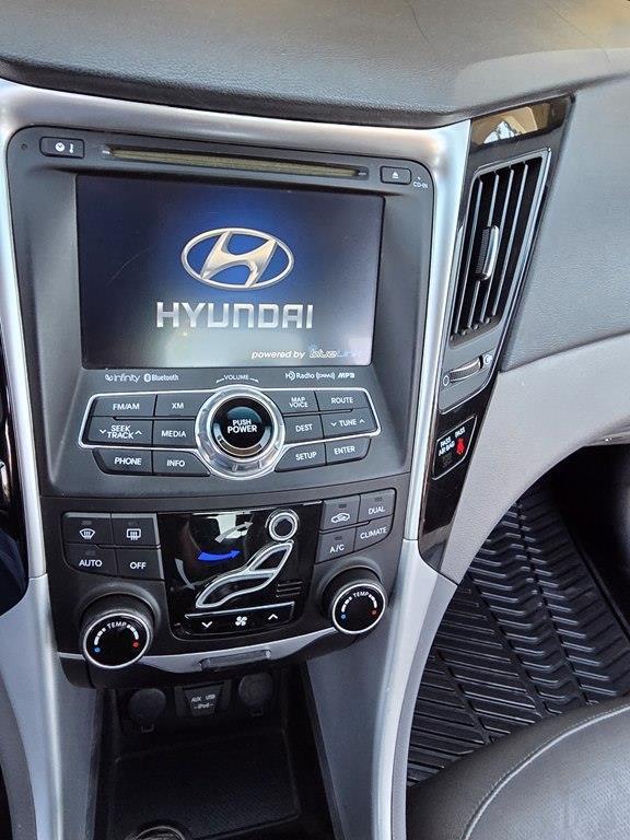 Hyundai Sonata  2012