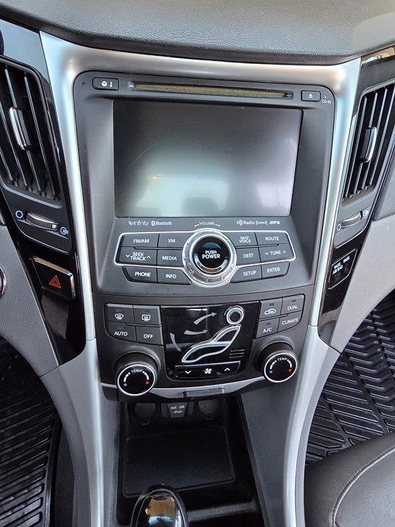 Hyundai Sonata  2012