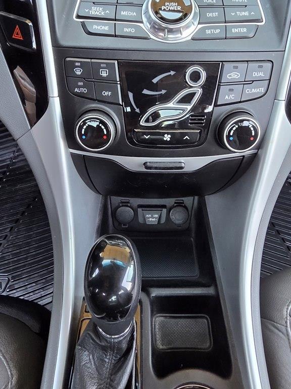 Hyundai Sonata  2012